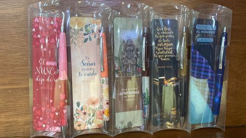Pack bolígrafo con marcador/separador de libro diferentes temas