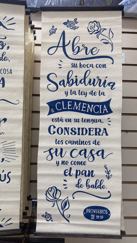 Pergaminos grandes diferentes textos