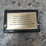 Cuadro chico de base movible en laton 4 textos