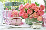 Reloj jarrón y taza rosas vintage