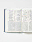 Biblia Nbla de Estudio Gracia y Verdad, Leathesoft, Azul Marino, Interior a dos Colores